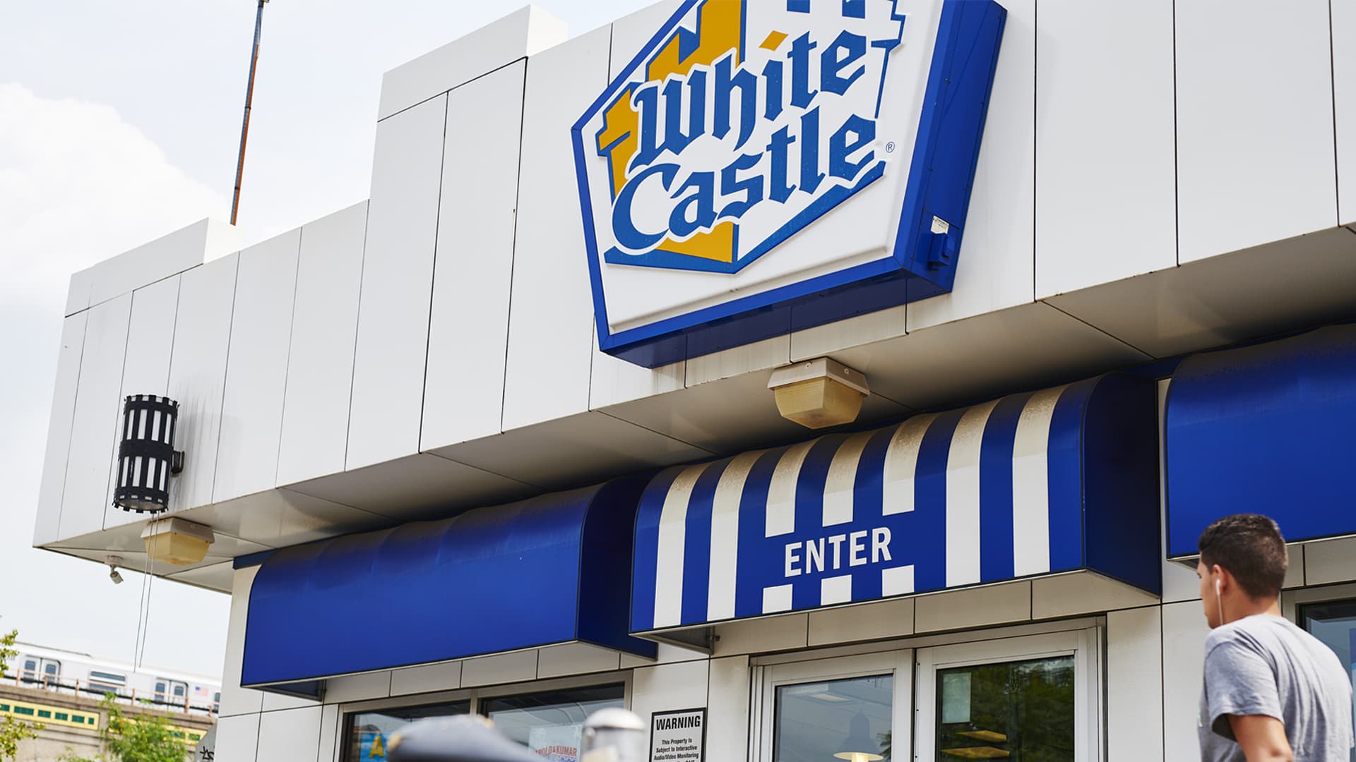 GSD&M Secures White Castle's Creative and Media Accounts: A Strategic Win for Omnicom