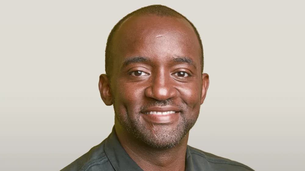 Kenny Mitchell, Levi's