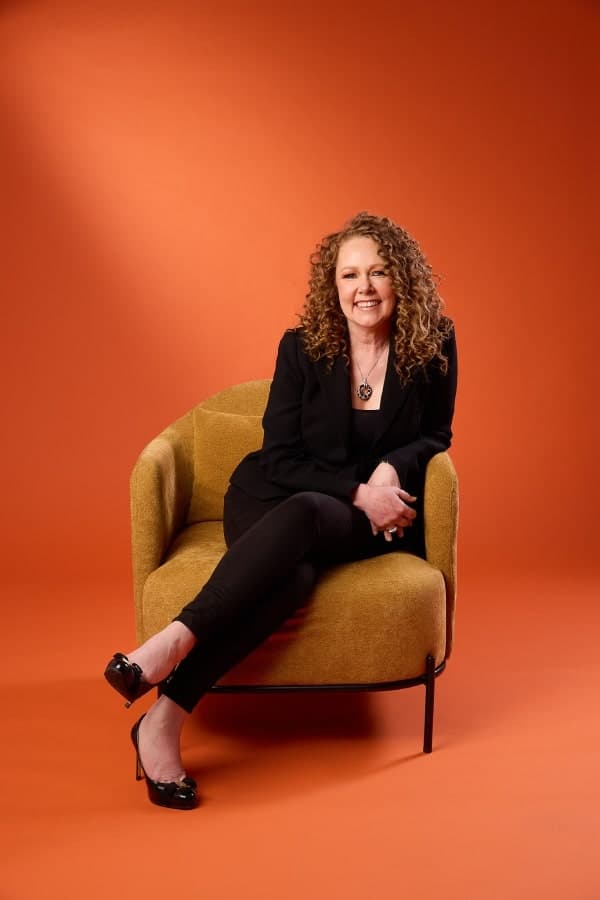 Lisa Ronson