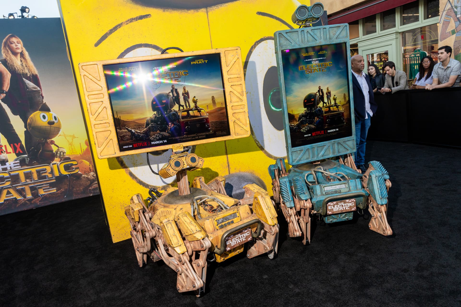 Billbots Bert and Louise at the âThe Electric Stateâ premiere